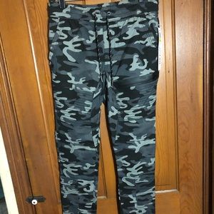 Ring of Fire - Black Camo